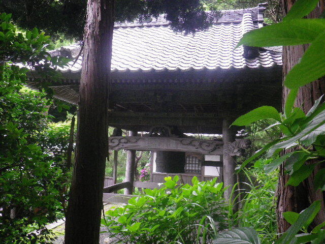 l02)   16.06.16　千三百年の貫禄！ 逗子「岩殿寺」  紫陽花の頃.JPG