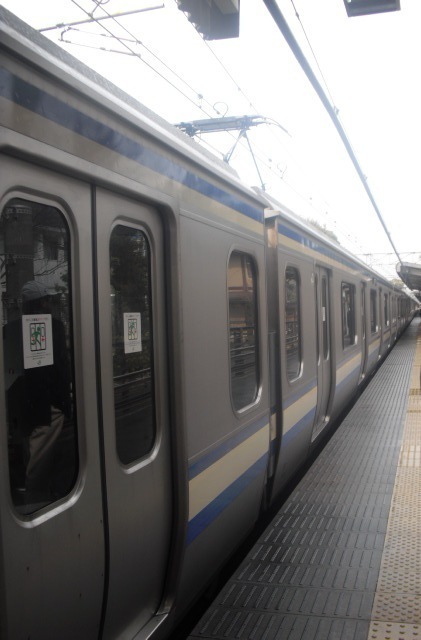 03) ＪＲ横須賀線「北鎌倉駅」。 「逗子駅」へ移動 ＿ １１：５４ａｍ頃.JPG